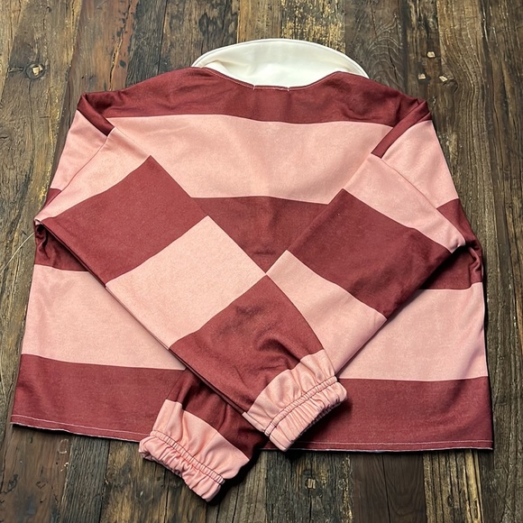 Derek Heart Crop Rugby Top (M) - Picture 4 of 4
